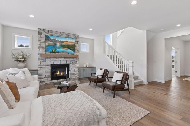 18505 Jabiru Path, Lakeville, MN 55044