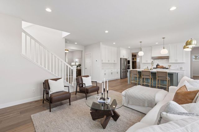 18505 Jabiru Path, Lakeville, MN 55044