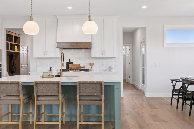 18505 Jabiru Path, Lakeville, MN 55044