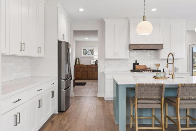 18505 Jabiru Path, Lakeville, MN 55044