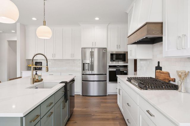 18505 Jabiru Path, Lakeville, MN 55044