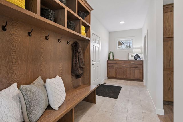 18505 Jabiru Path, Lakeville, MN 55044