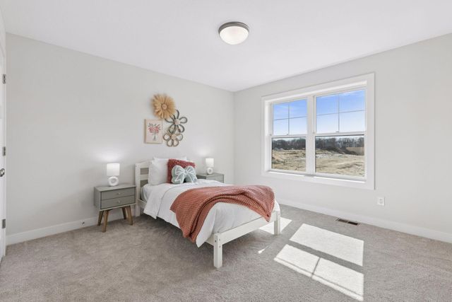 18505 Jabiru Path, Lakeville, MN 55044