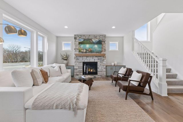 18505 Jabiru Path, Lakeville, MN 55044