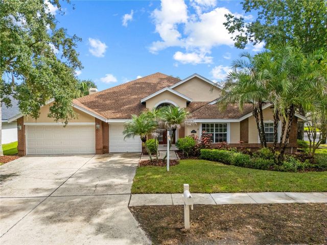 8746 TANTALLON CIRCLE, Tampa, FL 33647