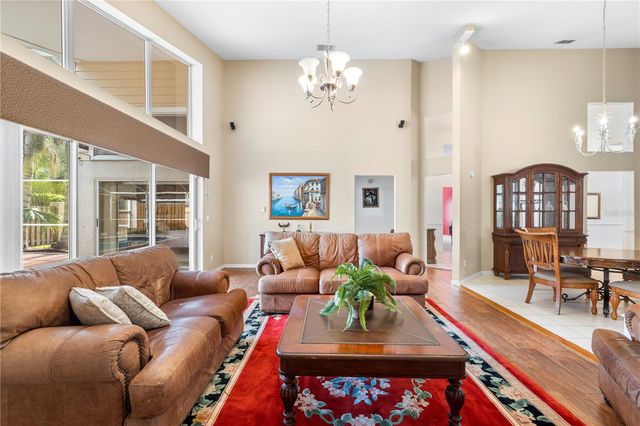 8746 TANTALLON CIRCLE, Tampa, FL 33647
