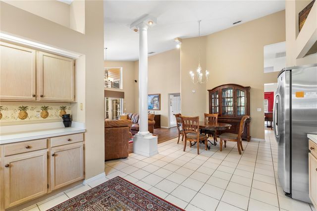8746 TANTALLON CIRCLE, Tampa, FL 33647
