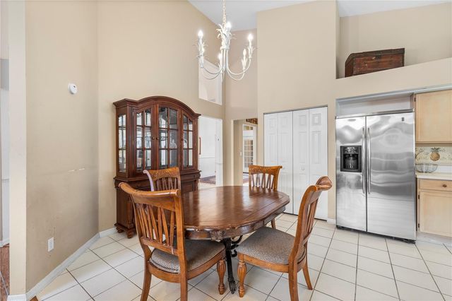 8746 TANTALLON CIRCLE, Tampa, FL 33647