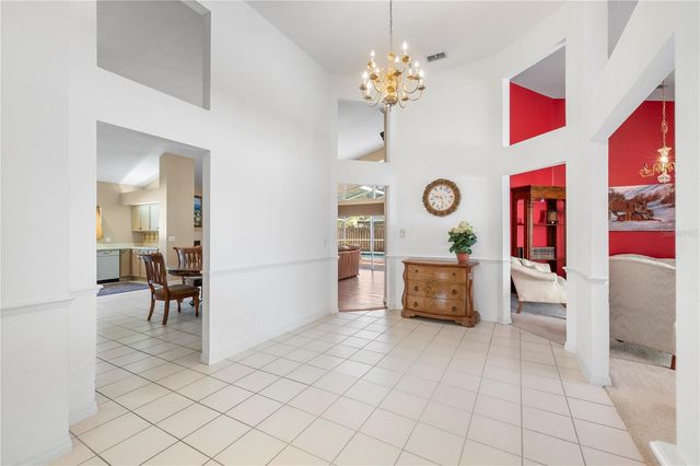 8746 TANTALLON CIRCLE, Tampa, FL 33647