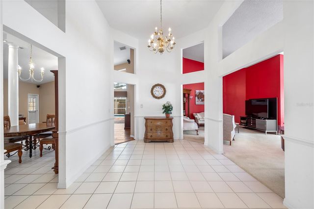 8746 TANTALLON CIRCLE, Tampa, FL 33647