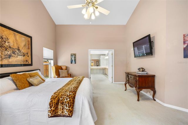 8746 TANTALLON CIRCLE, Tampa, FL 33647
