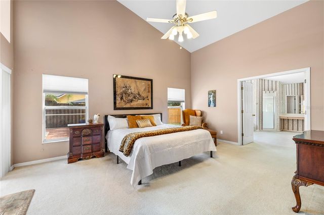 8746 TANTALLON CIRCLE, Tampa, FL 33647