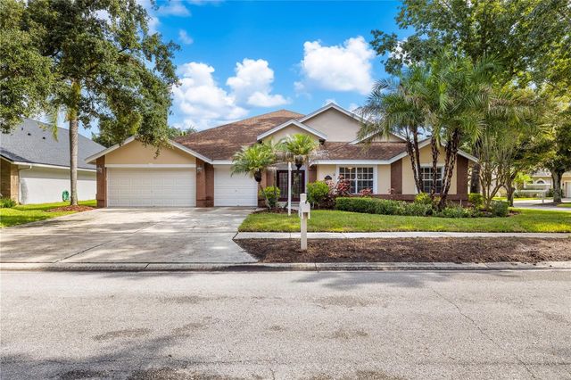 8746 TANTALLON CIRCLE, Tampa, FL 33647