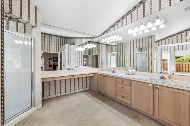 8746 TANTALLON CIRCLE, Tampa, FL 33647