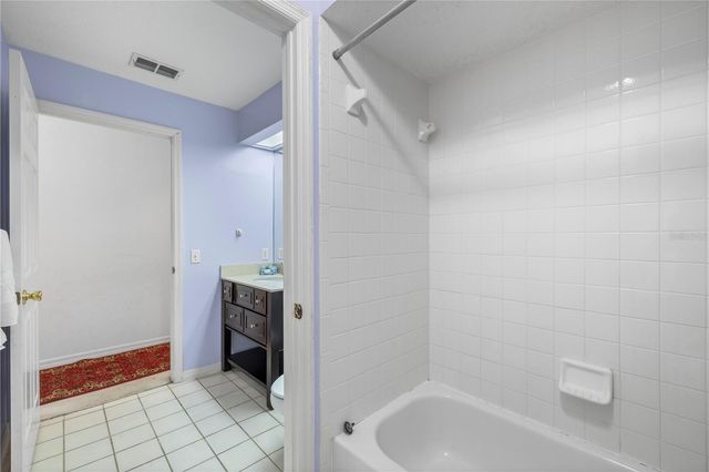 8746 TANTALLON CIRCLE, Tampa, FL 33647