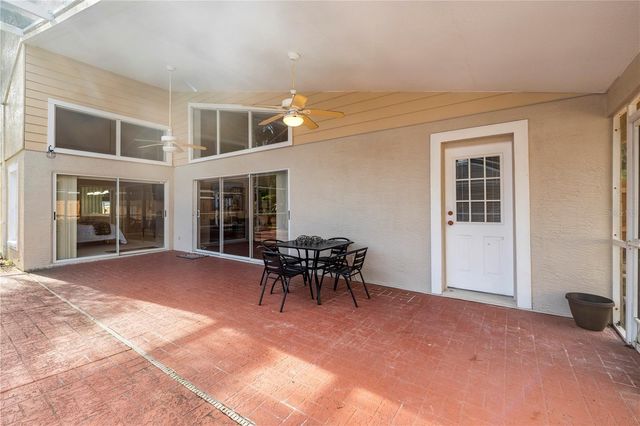8746 TANTALLON CIRCLE, Tampa, FL 33647
