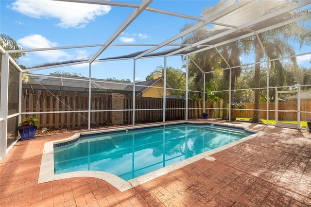 8746 TANTALLON CIRCLE, Tampa, FL 33647