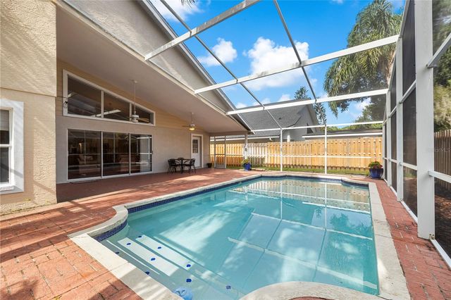 8746 TANTALLON CIRCLE, Tampa, FL 33647