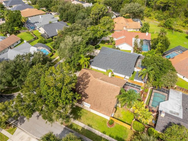 8746 TANTALLON CIRCLE, Tampa, FL 33647