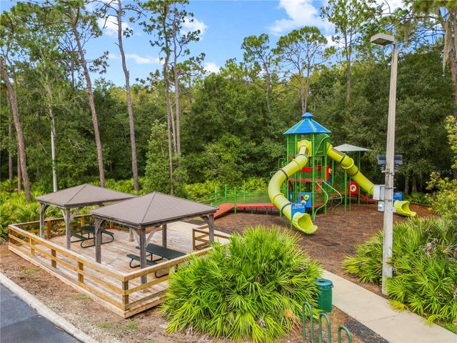 8746 TANTALLON CIRCLE, Tampa, FL 33647