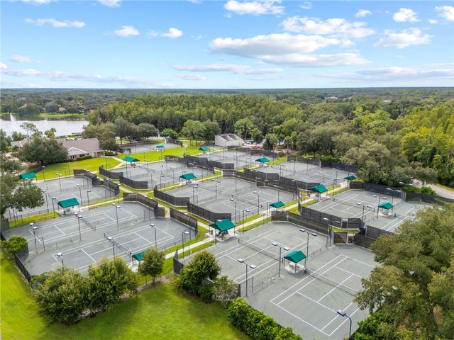 8746 TANTALLON CIRCLE, Tampa, FL 33647
