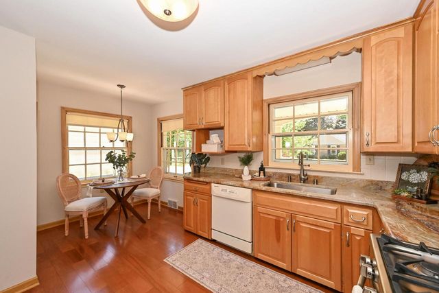 8526 W Clarke STREET, Wauwatosa, WI 53226