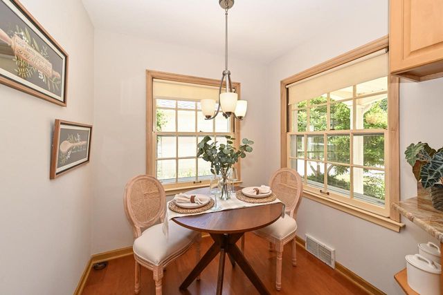 8526 W Clarke STREET, Wauwatosa, WI 53226