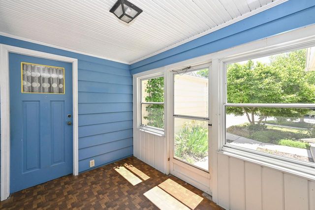 8526 W Clarke STREET, Wauwatosa, WI 53226