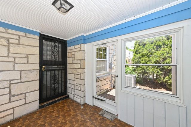 8526 W Clarke STREET, Wauwatosa, WI 53226