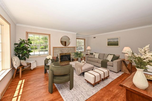 8526 W Clarke STREET, Wauwatosa, WI 53226