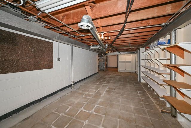 8526 W Clarke STREET, Wauwatosa, WI 53226