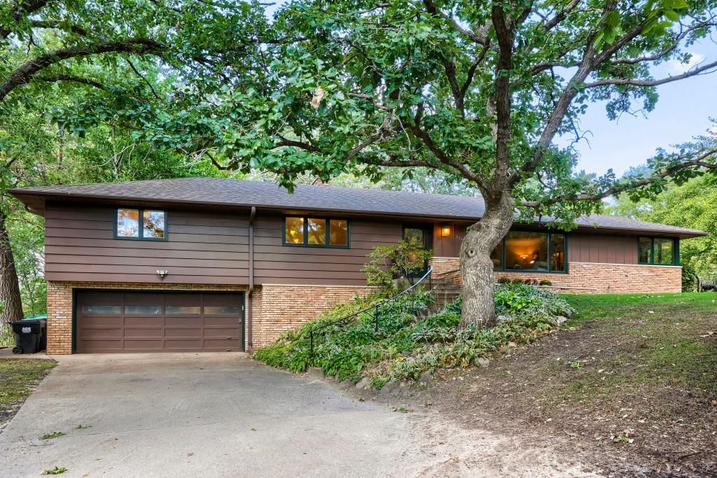 332 Floral Drive W, Shoreview, MN 55126 — exterior