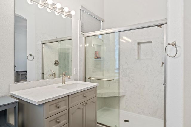 1442 Burchell Hill Dr, Oakdale, CA 95361