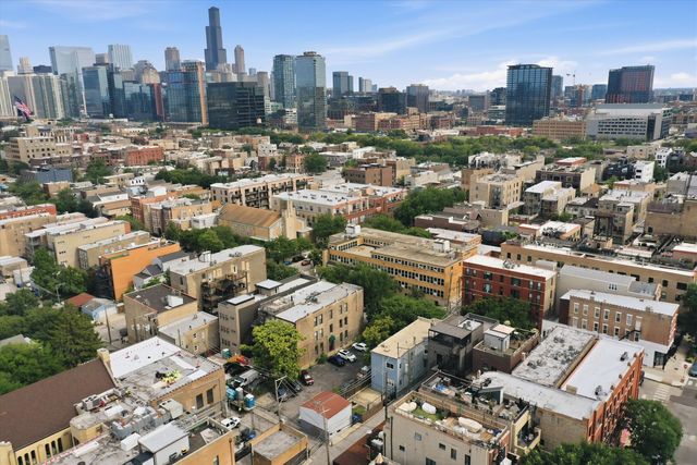 1354 W Ohio Street, Chicago, IL 60642