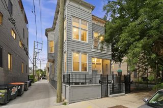 1354 W Ohio Street, Chicago, IL 60642