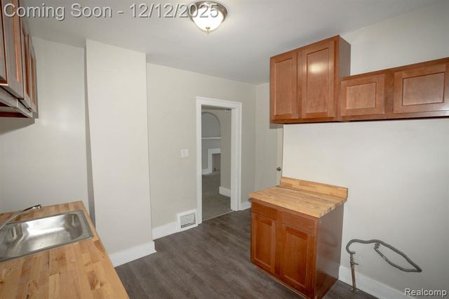 15363 Turner Street, Detroit, MI 48238