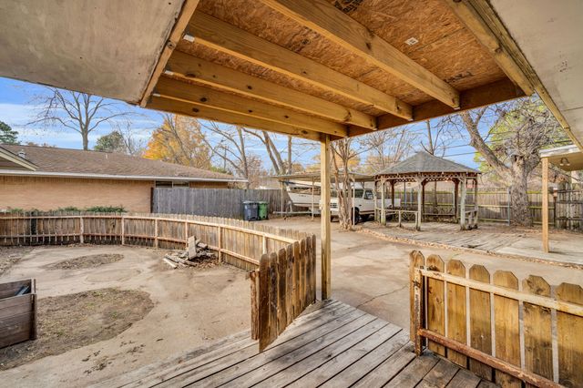 1320 Apache Street, Arlington, TX 76012