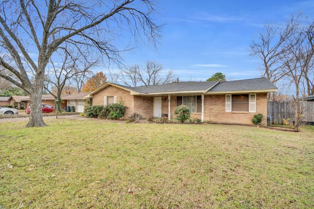 1320 Apache Street, Arlington, TX 76012