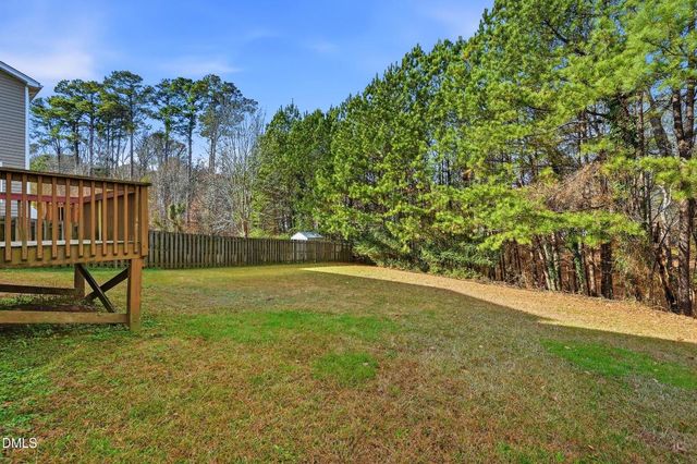 229 Georgetowne Drive, Clayton, NC 27527