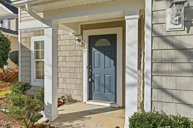 229 Georgetowne Drive, Clayton, NC 27527