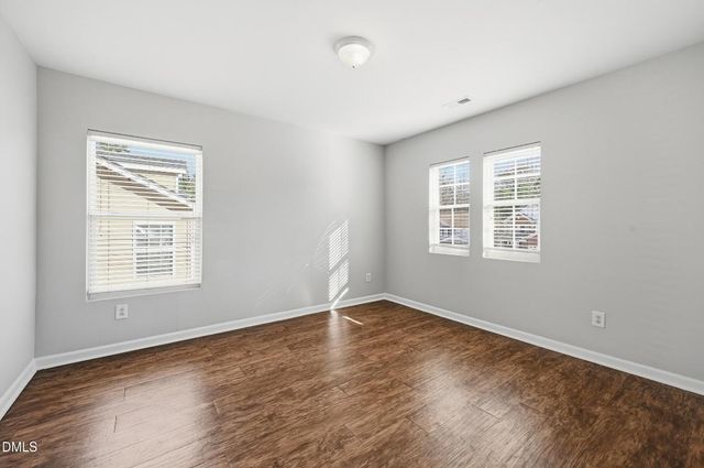 229 Georgetowne Drive, Clayton, NC 27527