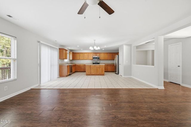 229 Georgetowne Drive, Clayton, NC 27527