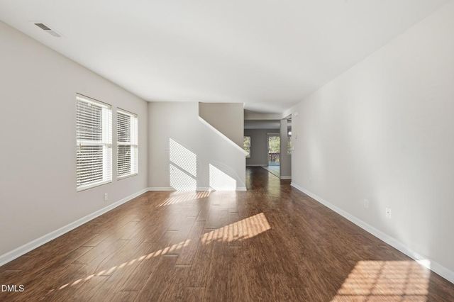 229 Georgetowne Drive, Clayton, NC 27527