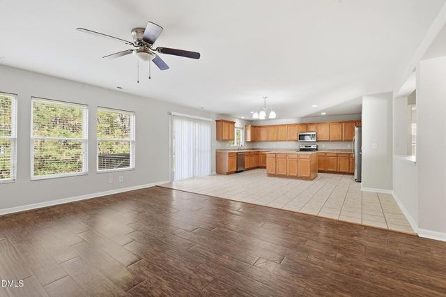 229 Georgetowne Drive, Clayton, NC 27527