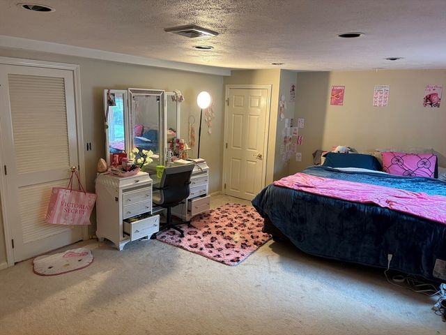191 Brickett Hill Circle 191, Haverhill, MA 01830