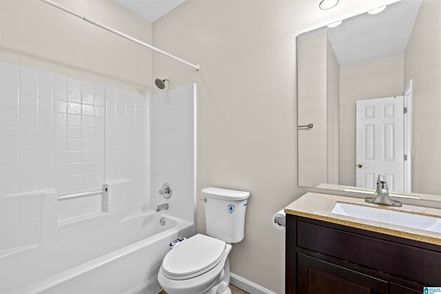 5518 FAWN CIRCLE, Hoover, AL 35226