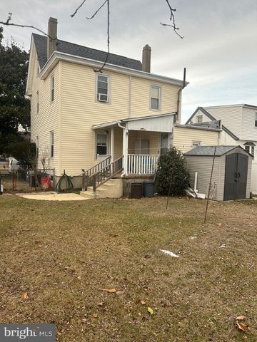 209 GREENWICH AVE, Paulsboro, NJ 08066