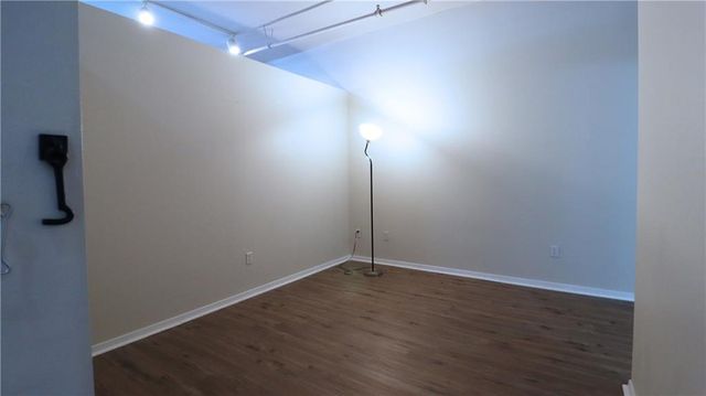 200 Main Street 310, Kansas City, MO 64105