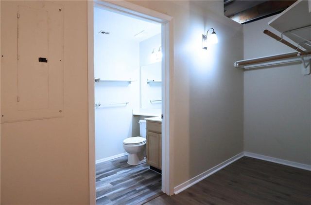 200 Main Street 310, Kansas City, MO 64105