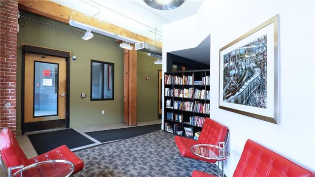 200 Main Street 310, Kansas City, MO 64105